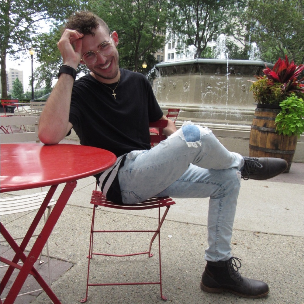 Meet your Posher, Brandon